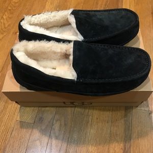 New Ascot Black Suede Slippers ❄️❤️❄️